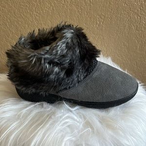 ISOTONER  Recycled Microsuede Mallory Boot Women's SLIPPERS
MD 7.5 - 8